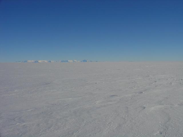 View to south toward Heimefrontfjella
