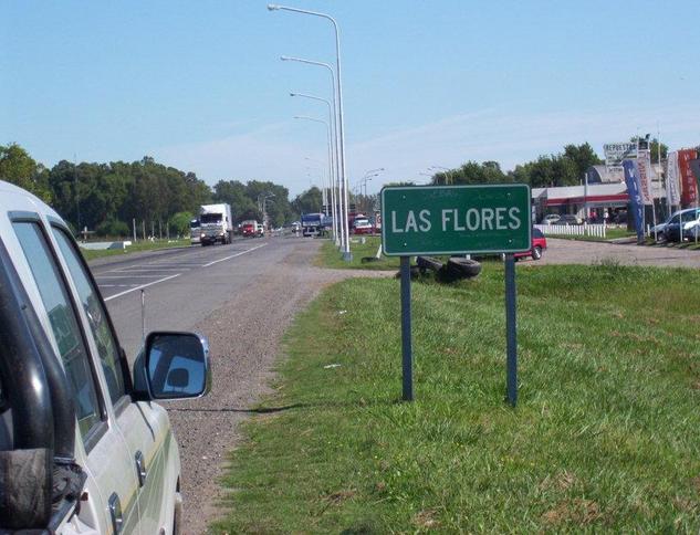 Las Flores city