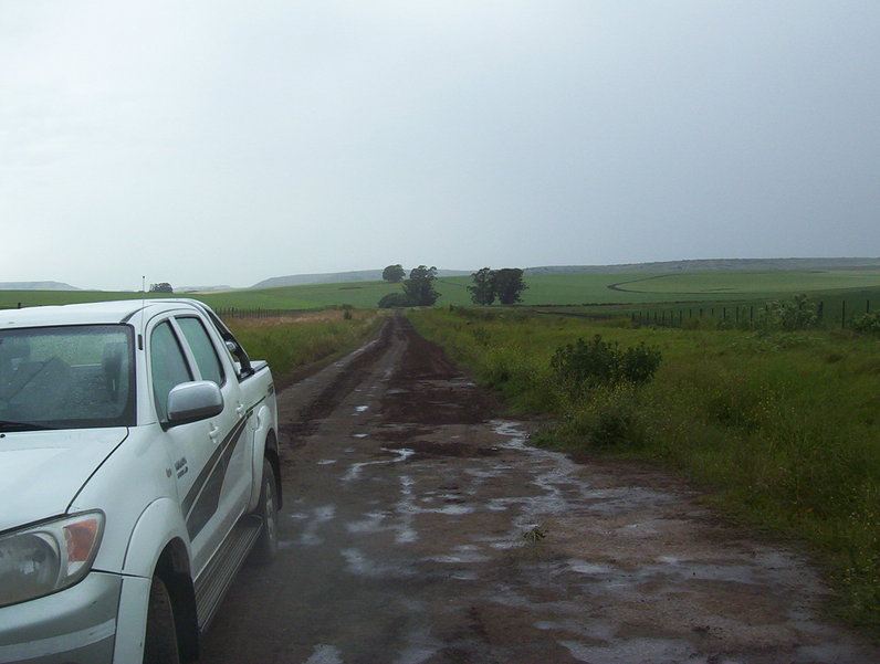 Caminos antes de la lluvia fuerte / Dirty roads before deluge