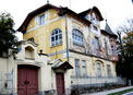 #9: A colourful house in Altenmarkt - 2.5 km from the CP