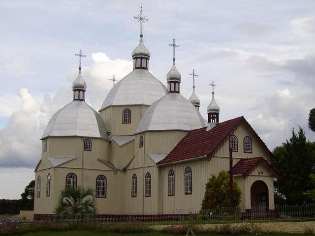 Ukrainian church close to Antônio Olinto.
