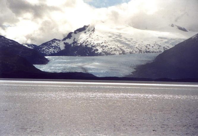 Glacier at slop of Mount Sarmiento