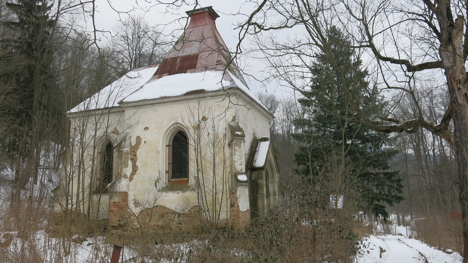 Ruin of a chapel