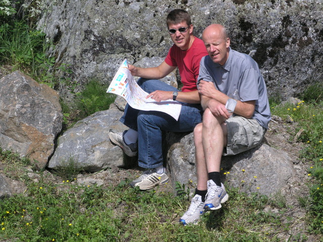 Eivind and Bjørn Henning studying the Jukola maps