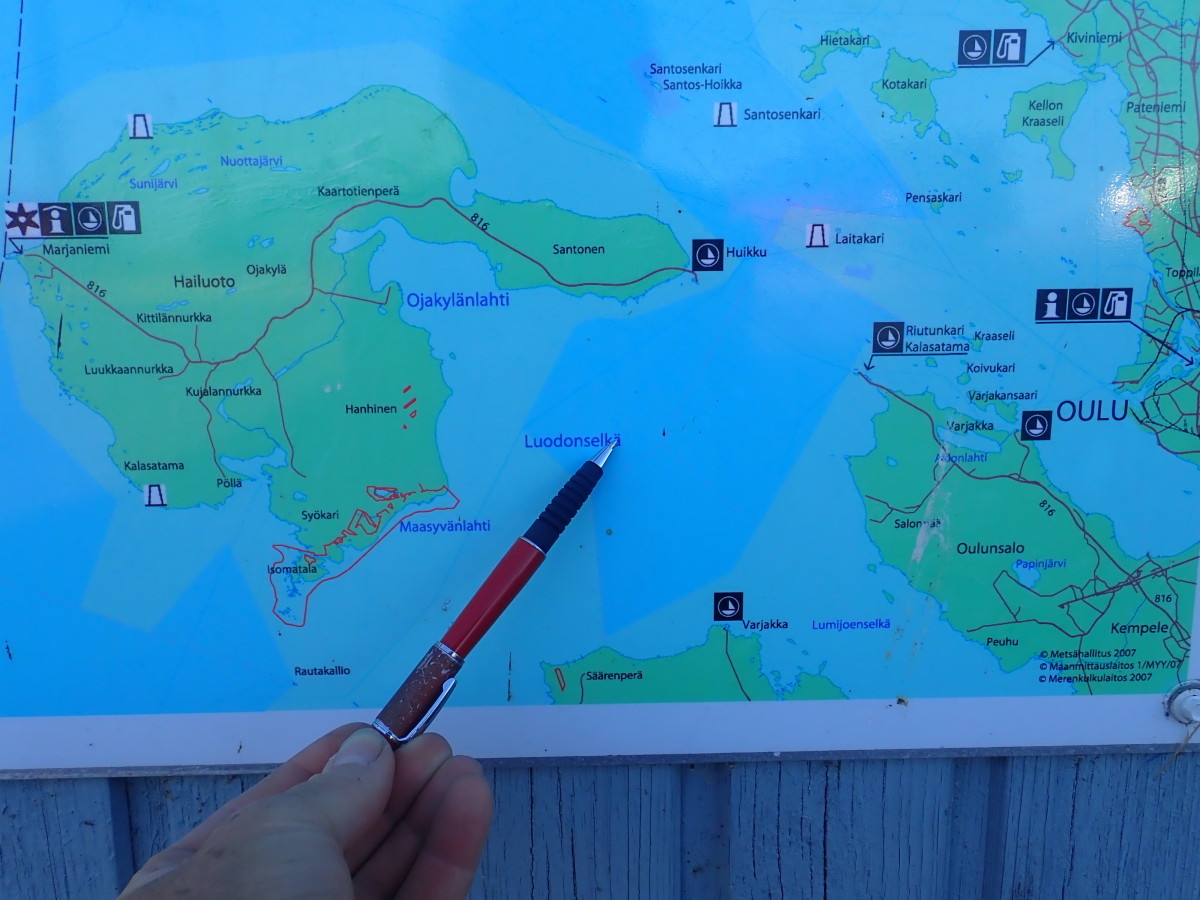 Confluence Point =+ on the Island Map / Schnittpunkt auf der Inselkarte