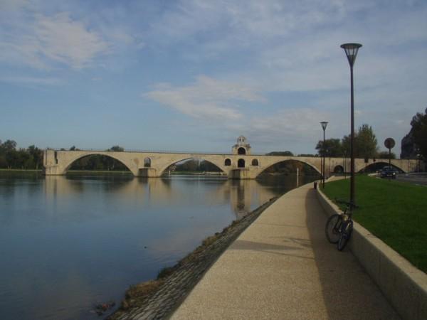 The saint-Bénezet bridge in Avignon