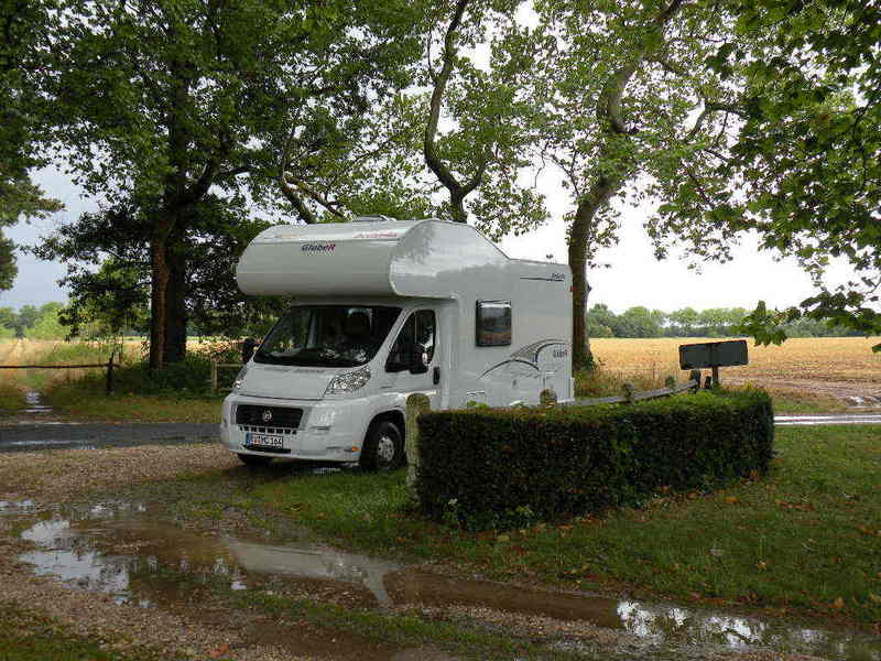 The Campmobile parked 50 m from the Confluence