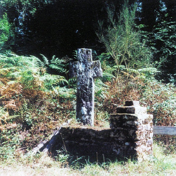 Simple cross along the D38