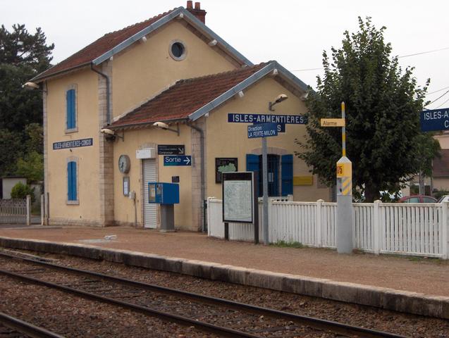 THE TRAIN STATION