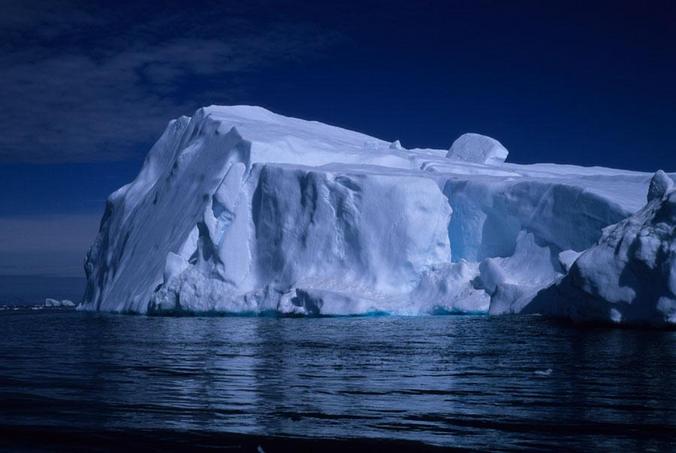 One of the big icebergs in Disko Bay