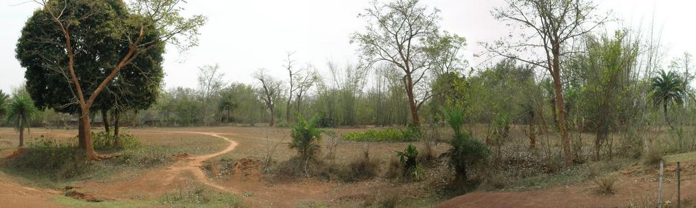 Panoramic view from confluence with village in the back – South