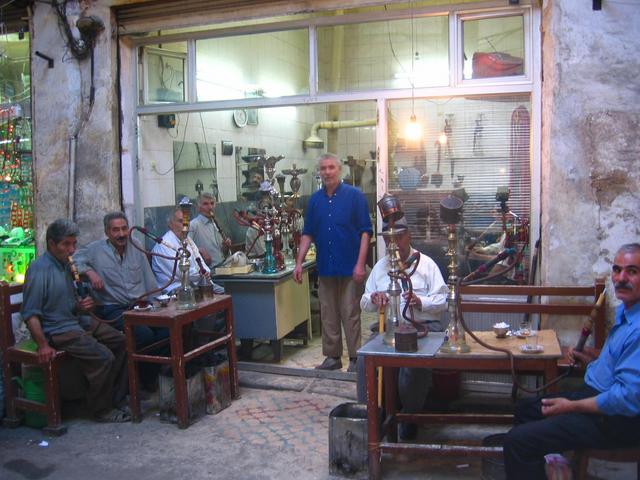 A smoking bar in Tabrīz