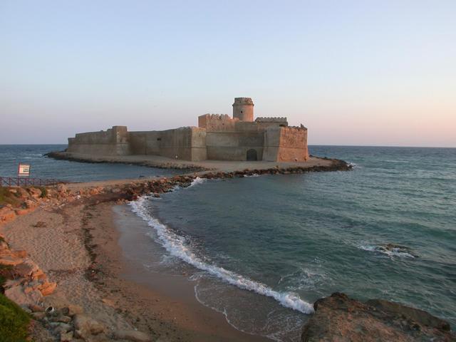 Castle Le Castella, several kilometers south of the confluence.