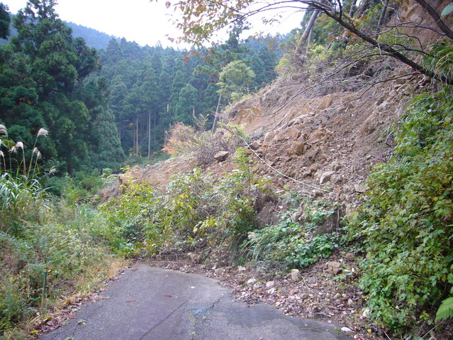 The landslide, at 260 meters to the target