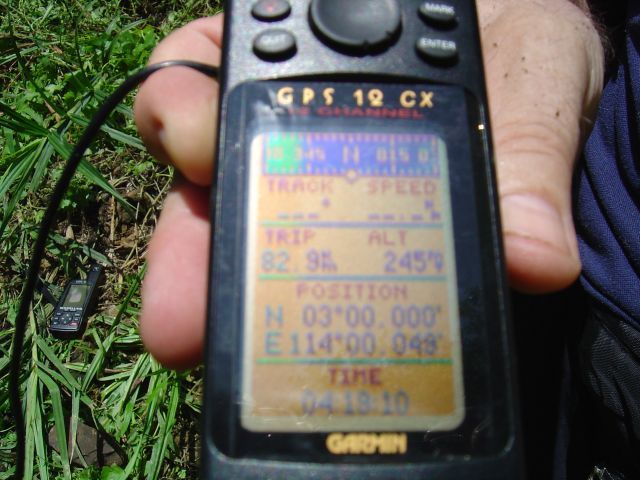 GPS showing our position near the confluence point