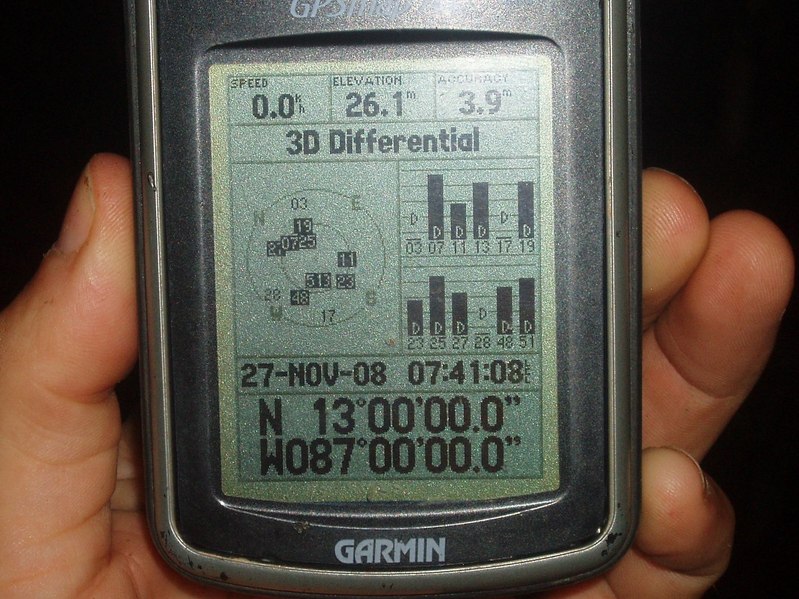 GPS screen 13N 87W