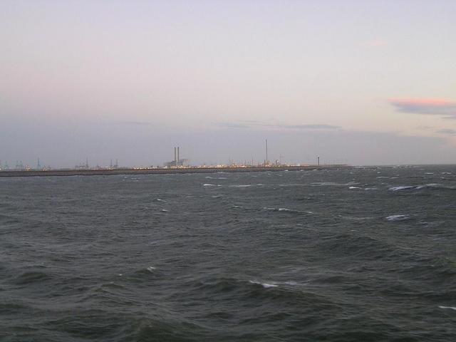 The Maasvlakte from the confluence