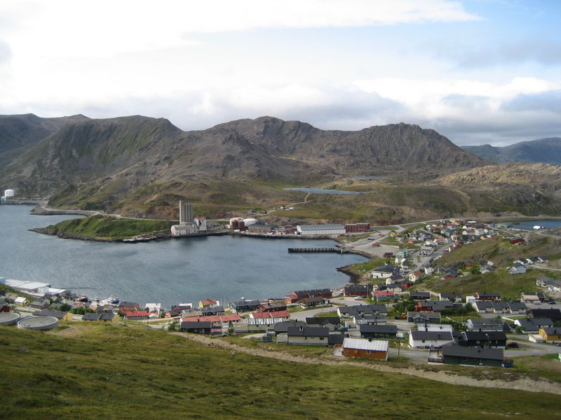 the view back toward Honningsvåg as we climbed the first hill toward the confluence
