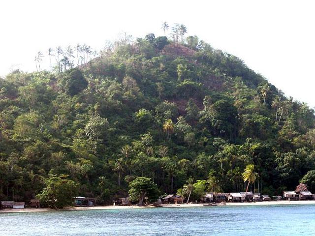 Amphlett Island Village