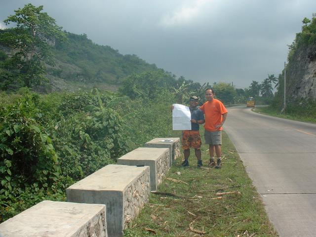 Toper and Raul doing a quick map check