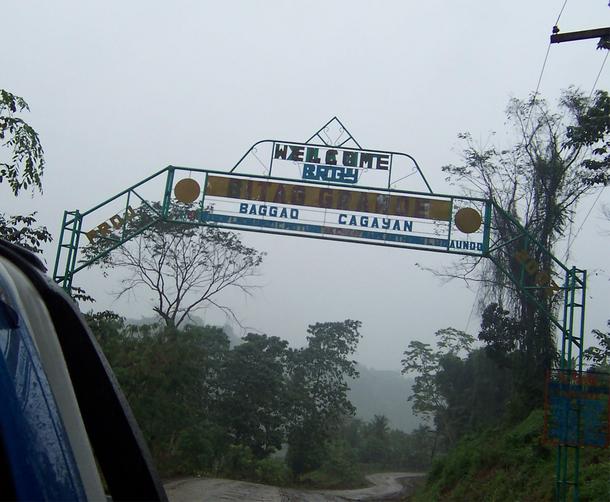 Arc sign marking entrance to Baggao town.