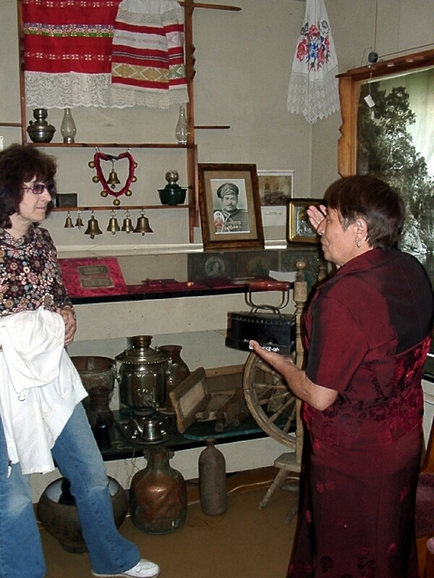 In Fershampenuaz museum (Музей Фершампенуаз)