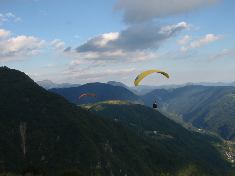 paragliding in Tolmin