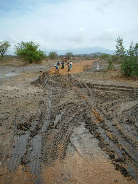 Women rebuilding road near Chamwino, Tanzania