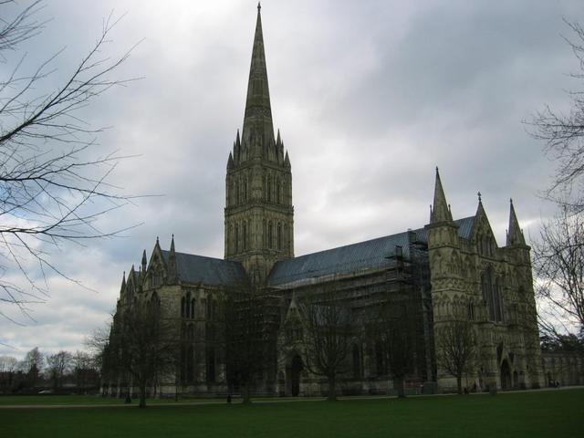 Salisbury Cathedral (finished in 1258), 123m in Hight