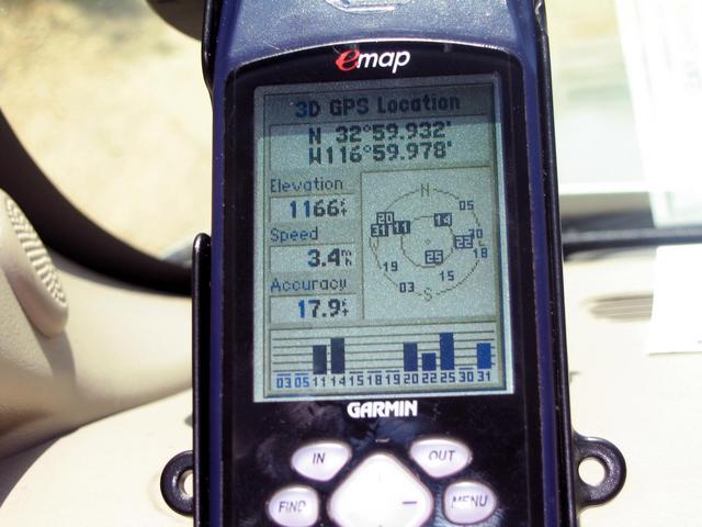 GPS position along Oak Canyon Road - 130 meters from confluence