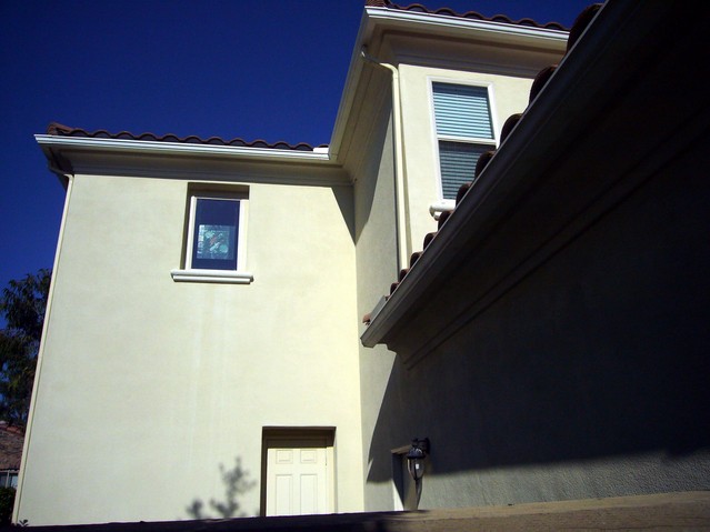 Stucco eves - no exposed wood