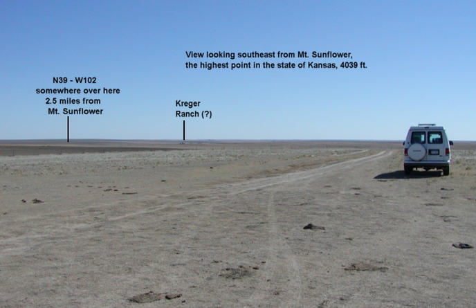 View to the southeast showing the approximate location of the confluence.
