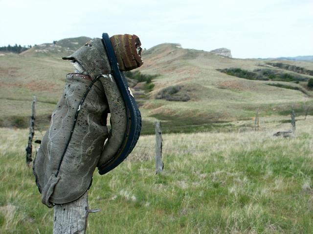 A boot on a fence post near the confluence