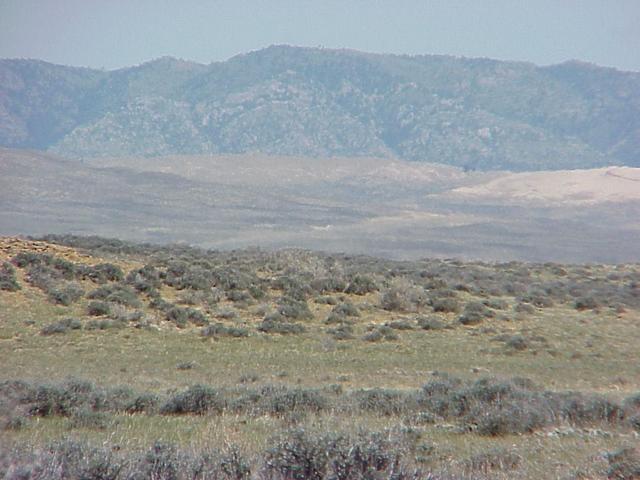 Zoomed view to the north-northeast from the confluence.