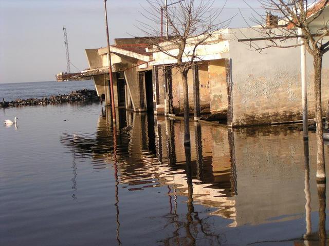 the former bus terminal of Miramar, now under water