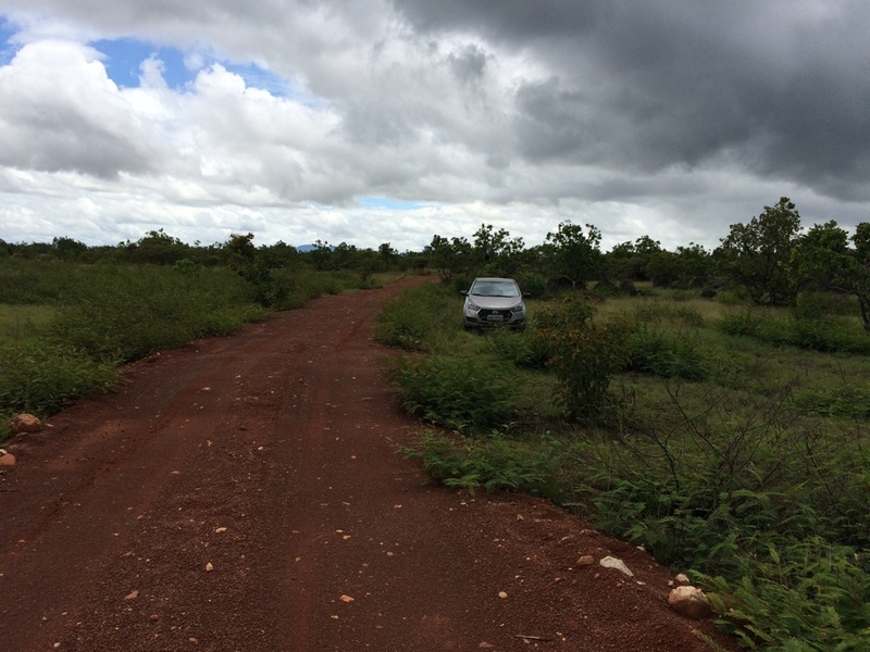 Estrada de terra que dá acesso à confluência - dirt road that access the confluence