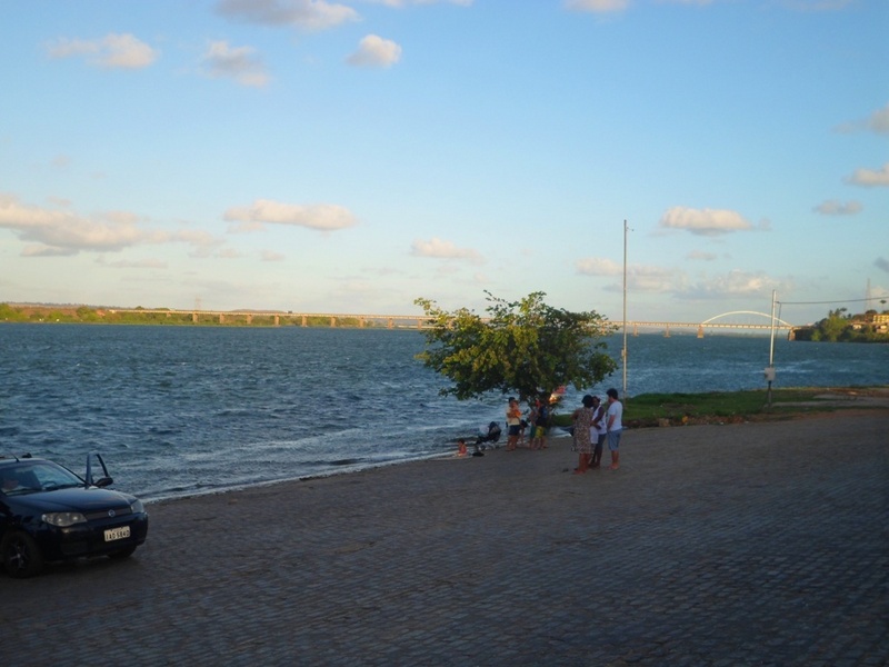Cidade de Propriá, Sergipe, rio São Francisco e o estado de Alagoas ao fundo - Propriá city, Sergipe state, São Francisco river and Alagoas state at the background