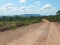 #9: Estrada de terra e a Chapada dos Guimarães ao fundo - dirt road and Guimarães' Plateau at the background