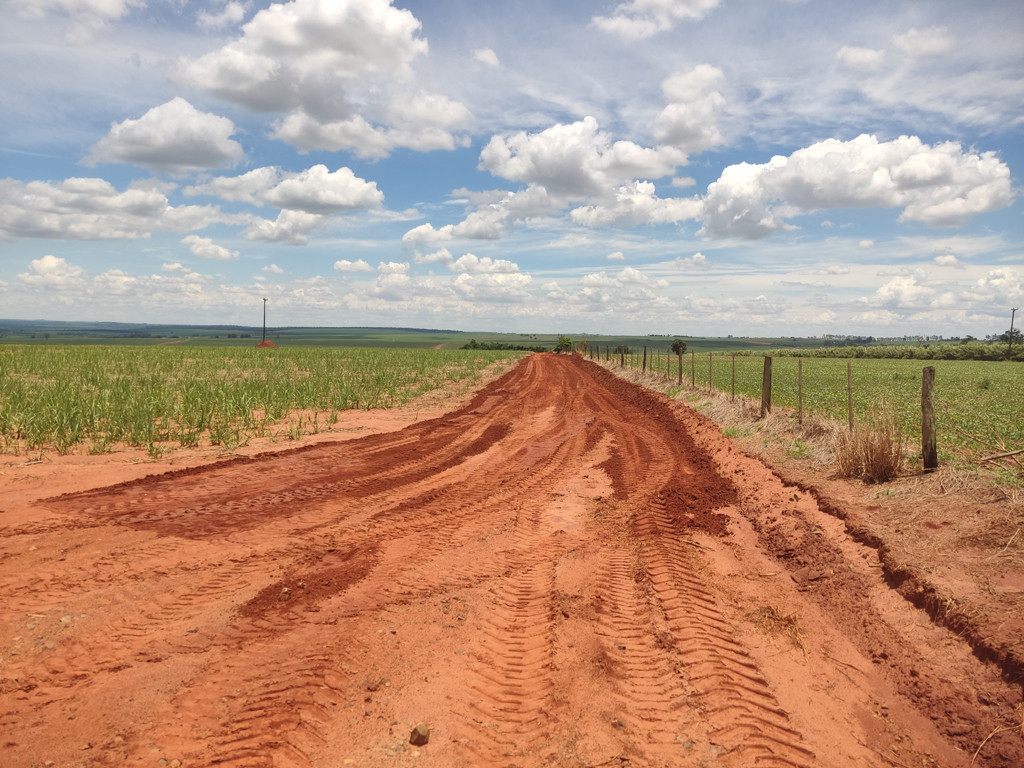 Conflu&ecirc;ncia 1.650 metros adiante - confluence 1,650 meters ahead