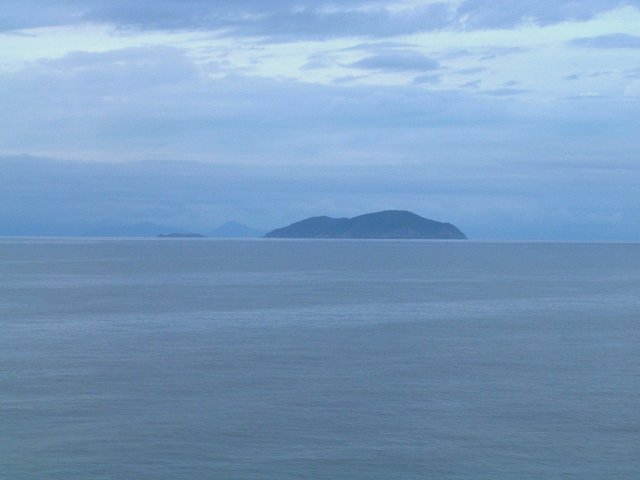 View N: Ilha da Vitória seen from the Confluence