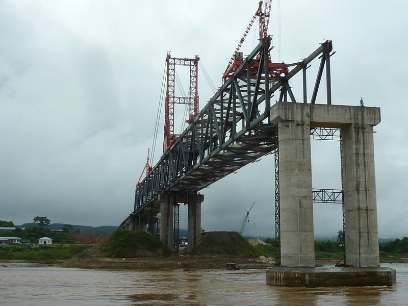 New bridge from Burma to Laos