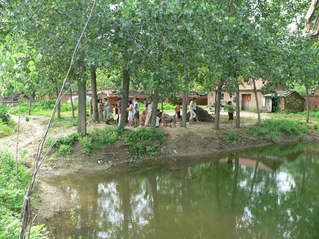 Laozhai Ziran Tun, 60 metres north of the confluence.