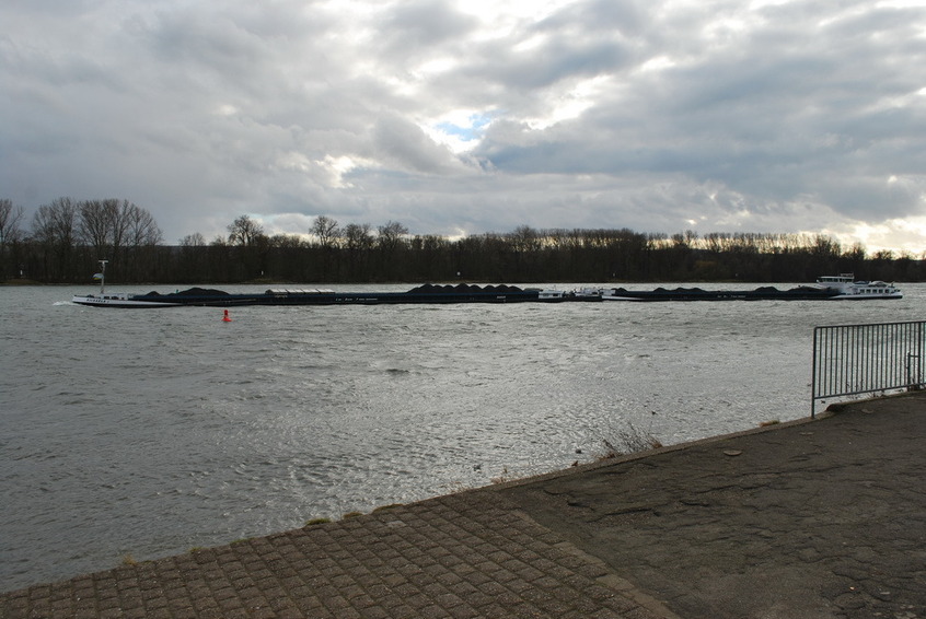 Coal ship at the Rhein
