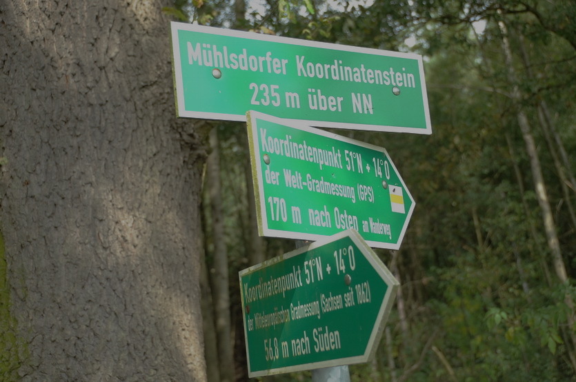 Sign post 170 meters from CP and indicating the orginal makers in 1862 near by