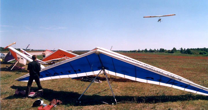 Approach, At the East-German-Hanggliding-Championship