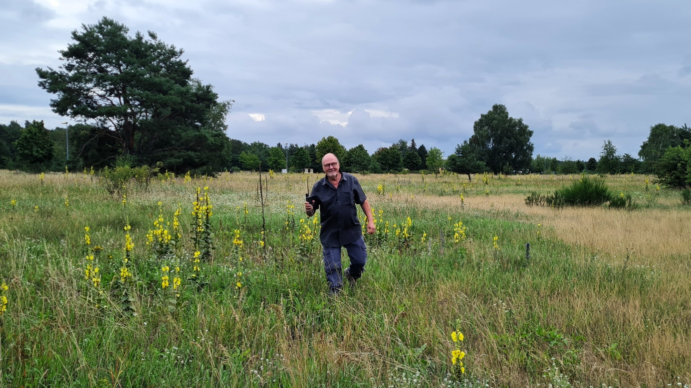 CP hunter in the field