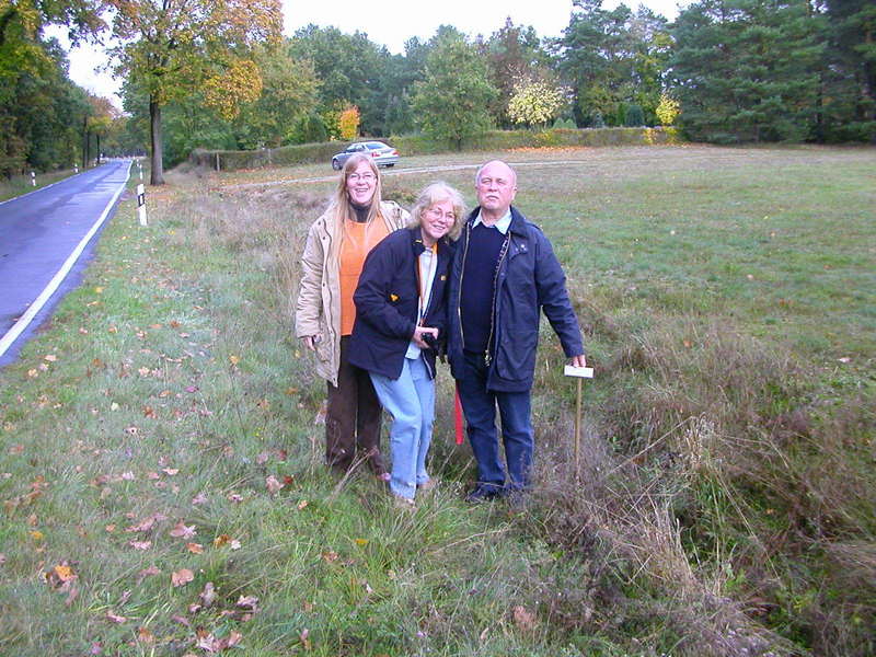 Marion, Regine and Peter at the confluence