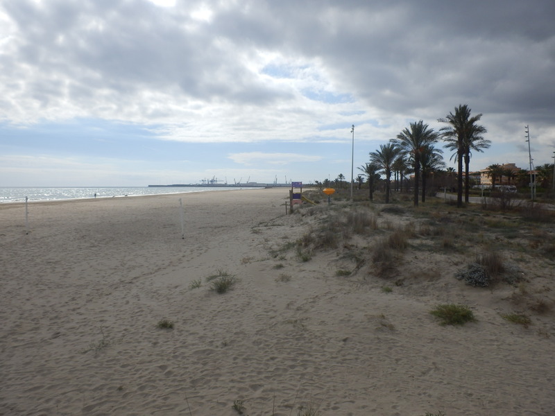 The beach in 2.5 km distance