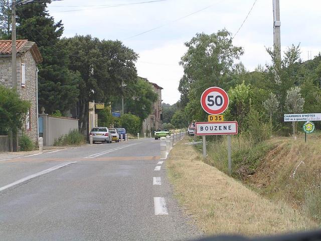 the hamlet of Bouzene