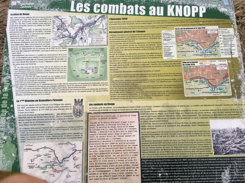 Signpost informing about the battle of the Knopp hilltop